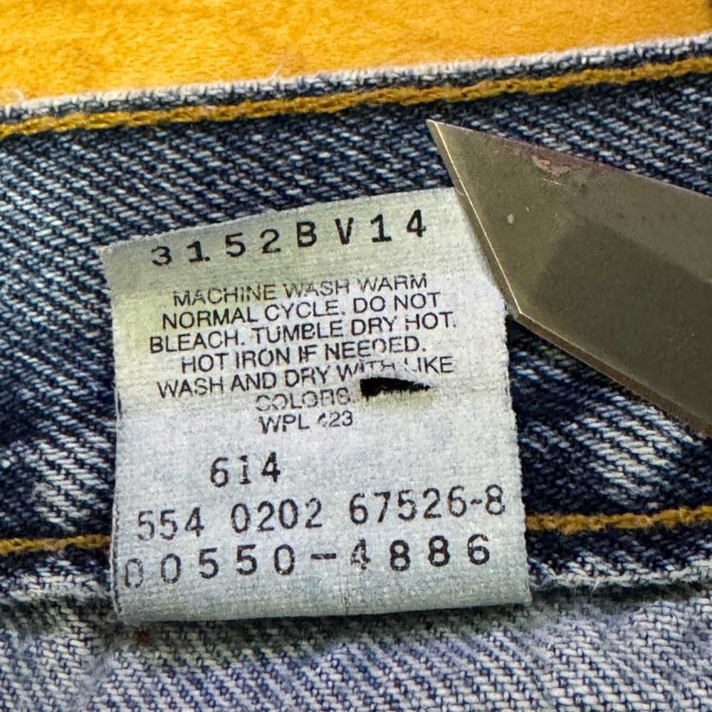SOLD! SOLD! Vintage 90s Levis 550 Faded Relaxed Fit Denim Jean Made In USA 33x34 - Picture 9 of 9